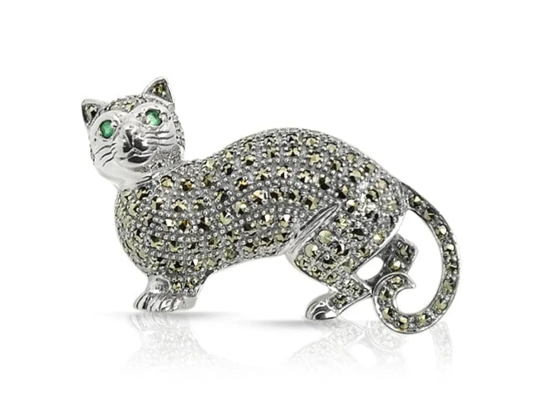 Art Nouveau Style Emerald & Marcasite Fat Cat Brooch in 925 Sterling Silver sold by Gemondo Jewellery