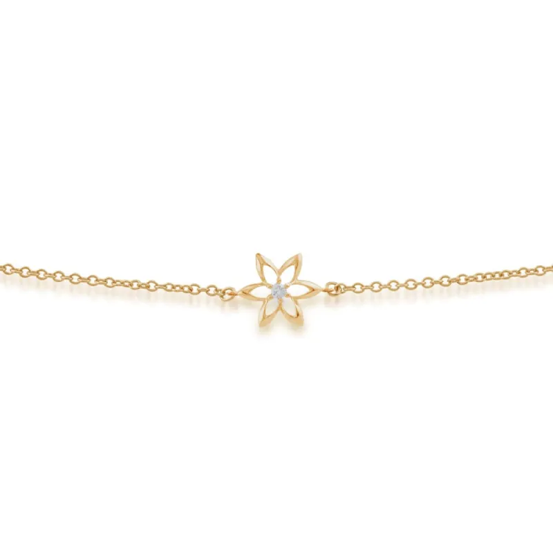 Gemondo 9ct Yellow Gold 0.03ct Diamond Spring Starflower Bracelet sold by Gemondo Jewellery