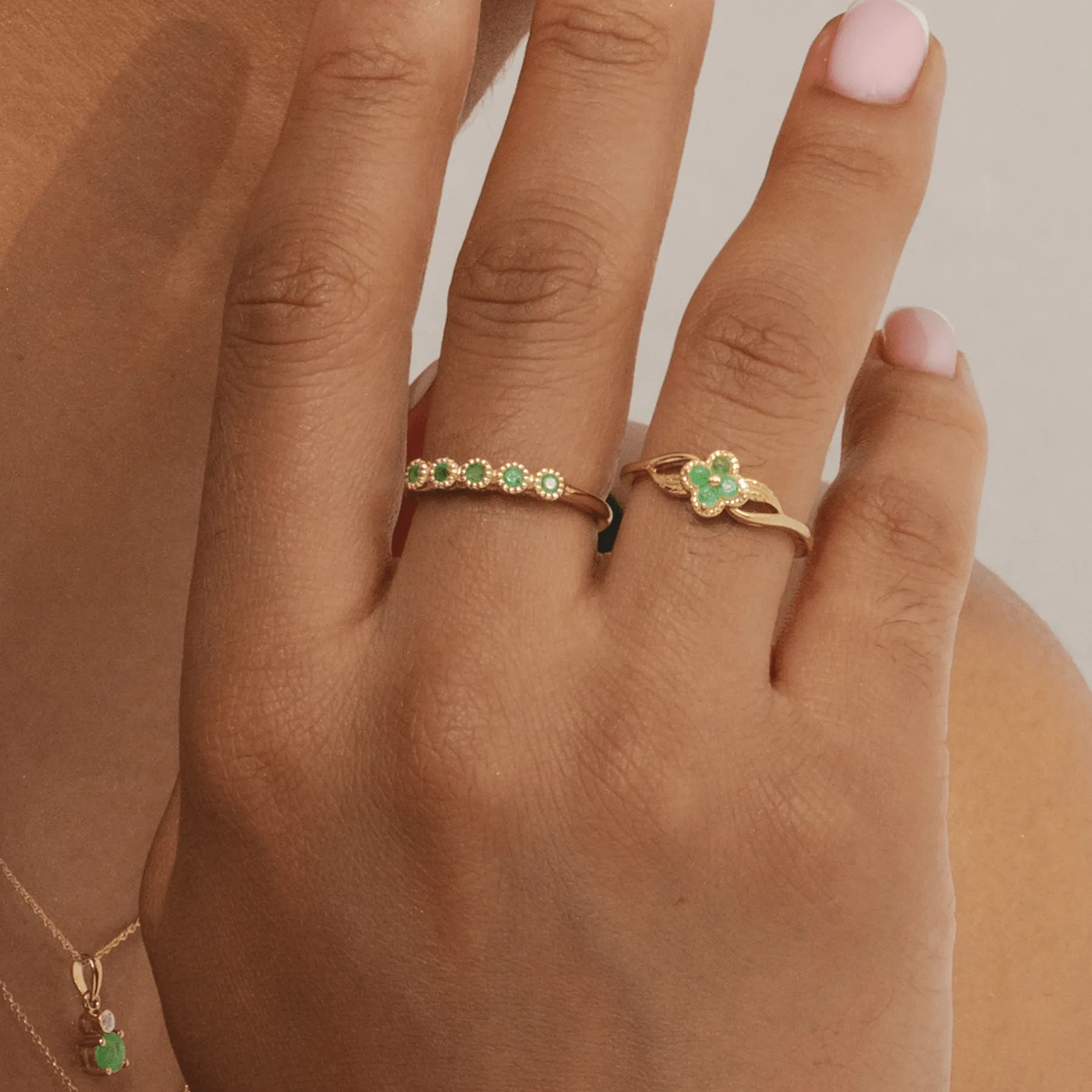 Classic Round Emerald Five Stone Eternity Ring in 9ct Yellow Gold sold by Gemondo Jewellery product image thumbnail 2