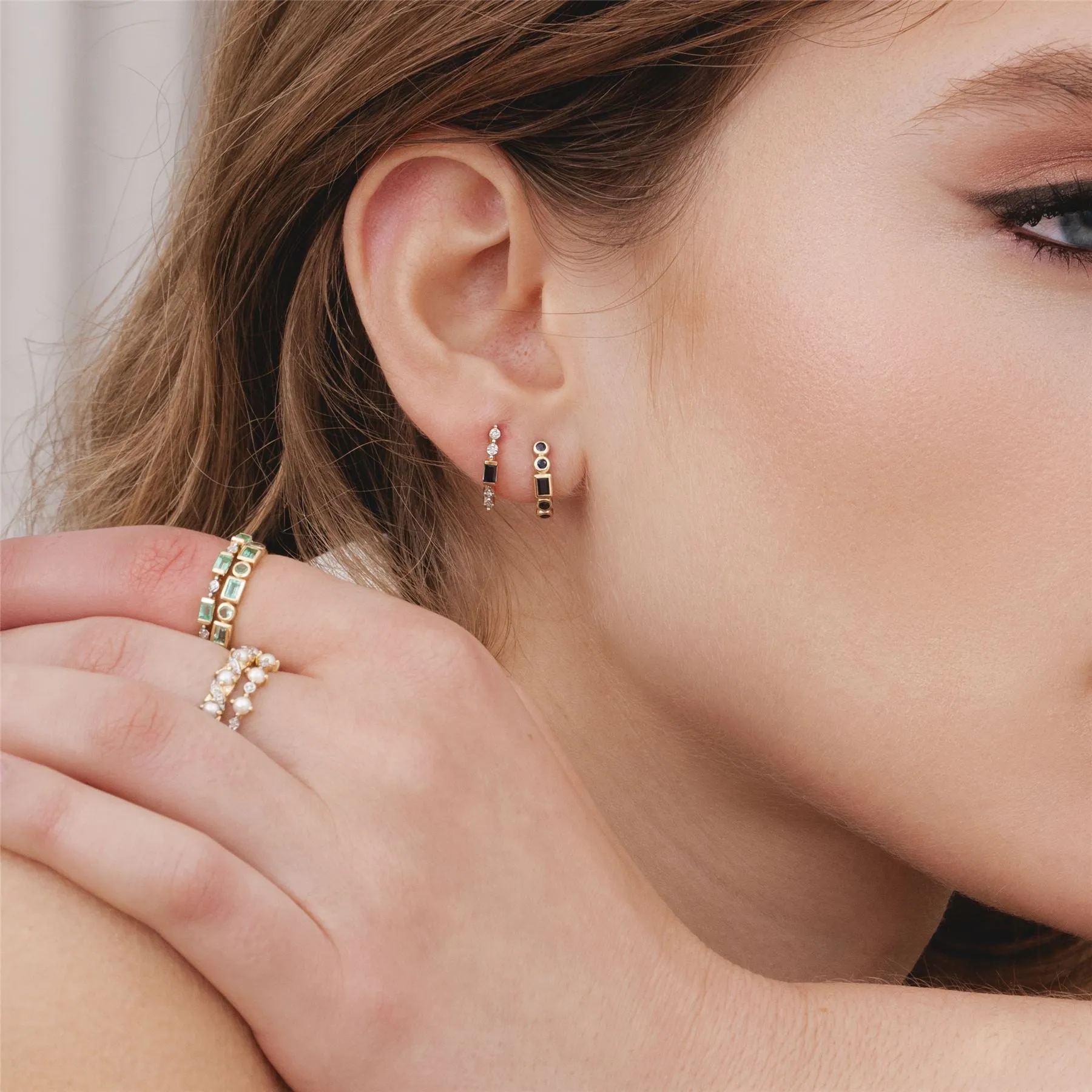 Classic Pearl & Diamond Eternity Ring in 9ct Yellow Gold sold by Gemondo Jewellery product image thumbnail 2