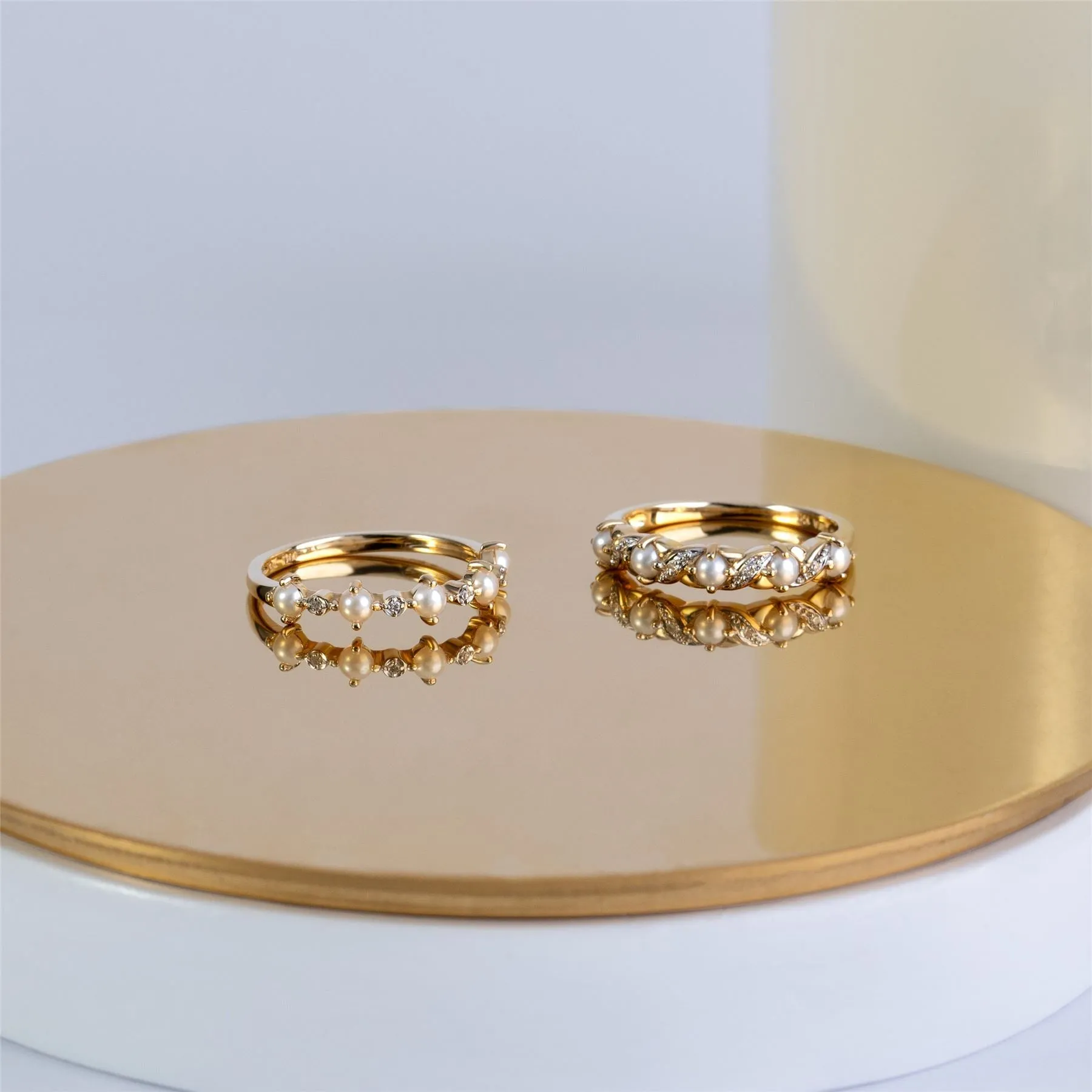 Classic Pearl & Diamond Eternity Ring in 9ct Yellow Gold sold by Gemondo Jewellery product image thumbnail 4