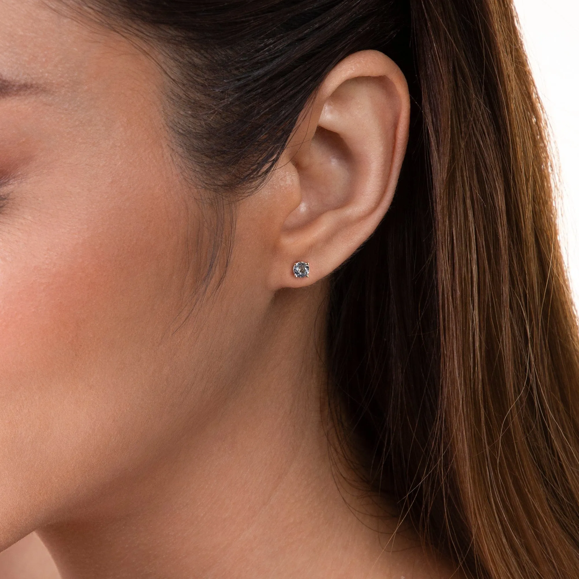 Classic Round Aquamarine Stud Earrings in 9ct Yellow Gold 3.5mm sold by Gemondo Jewellery product image thumbnail 2