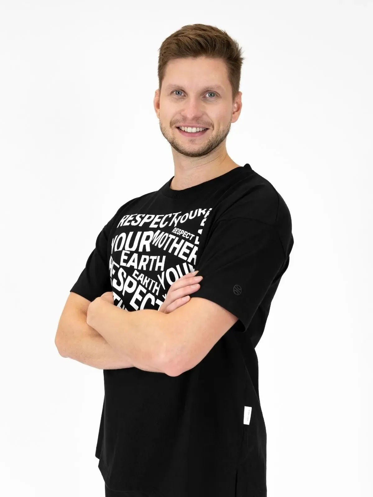 MALAKIITTI t-shirt, black sold by Globe Hope product image thumbnail 3