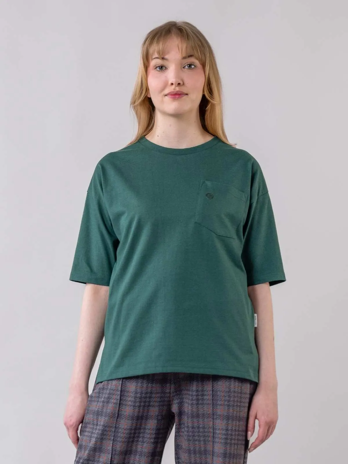 LUIRO t-paita, hunter green sold by Globe Hope product image thumbnail 3