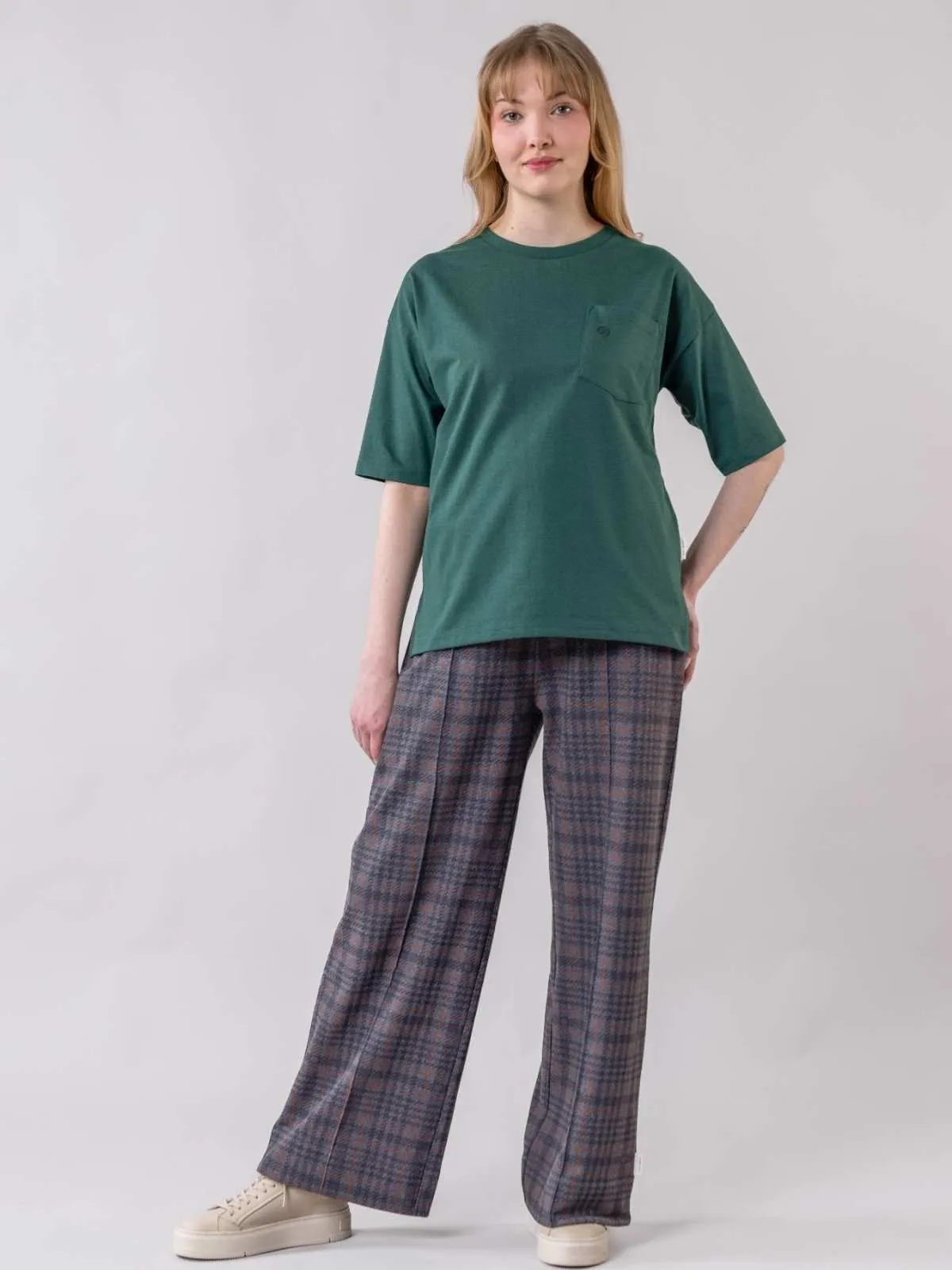 LUIRO t-paita, hunter green sold by Globe Hope product image thumbnail 2