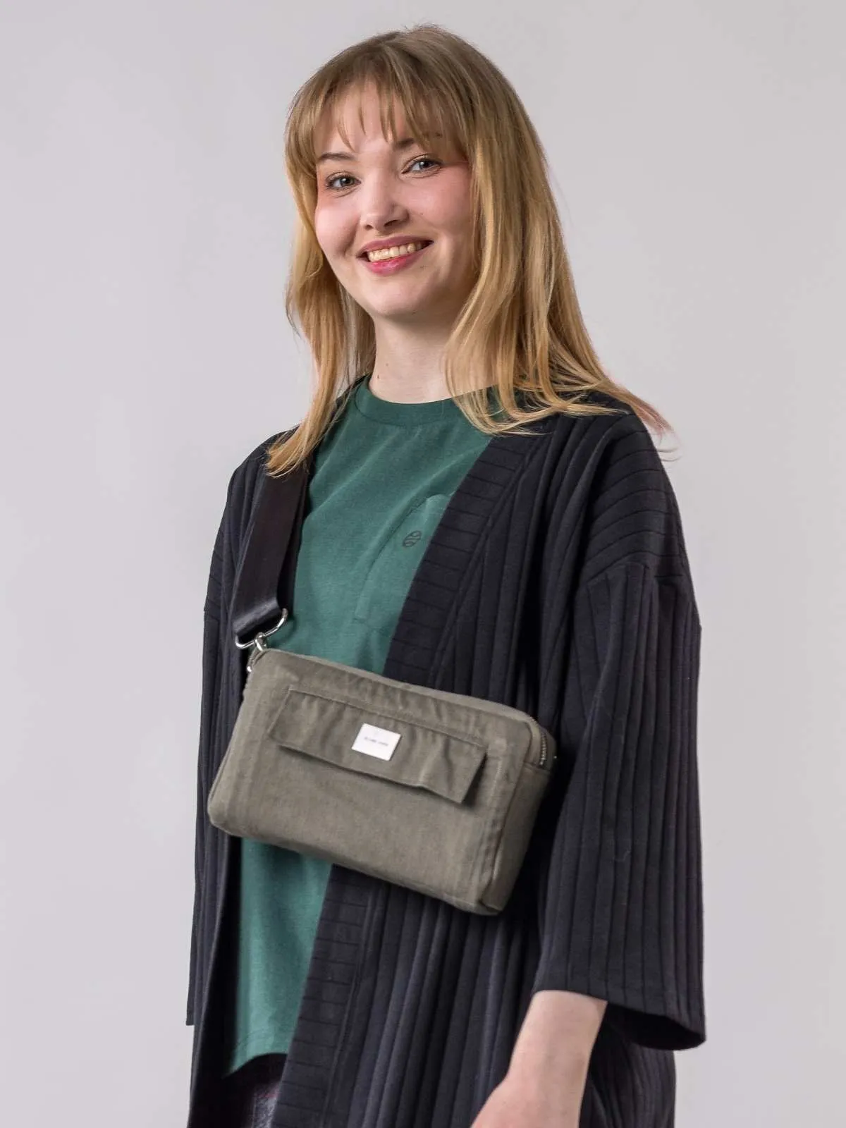 LUIRO t-paita, hunter green sold by Globe Hope product image thumbnail 5