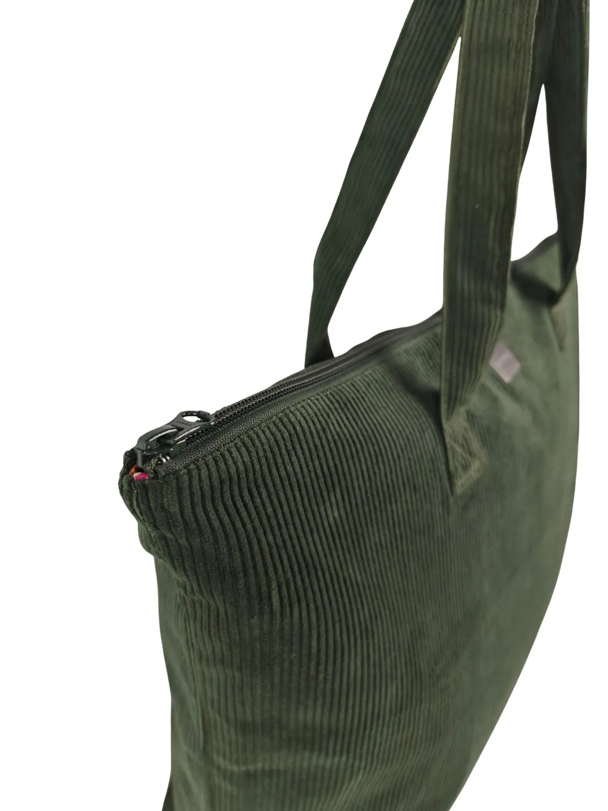 VIHMAISA kassi, oliivin vihreä sold by Globe Hope product image thumbnail 3