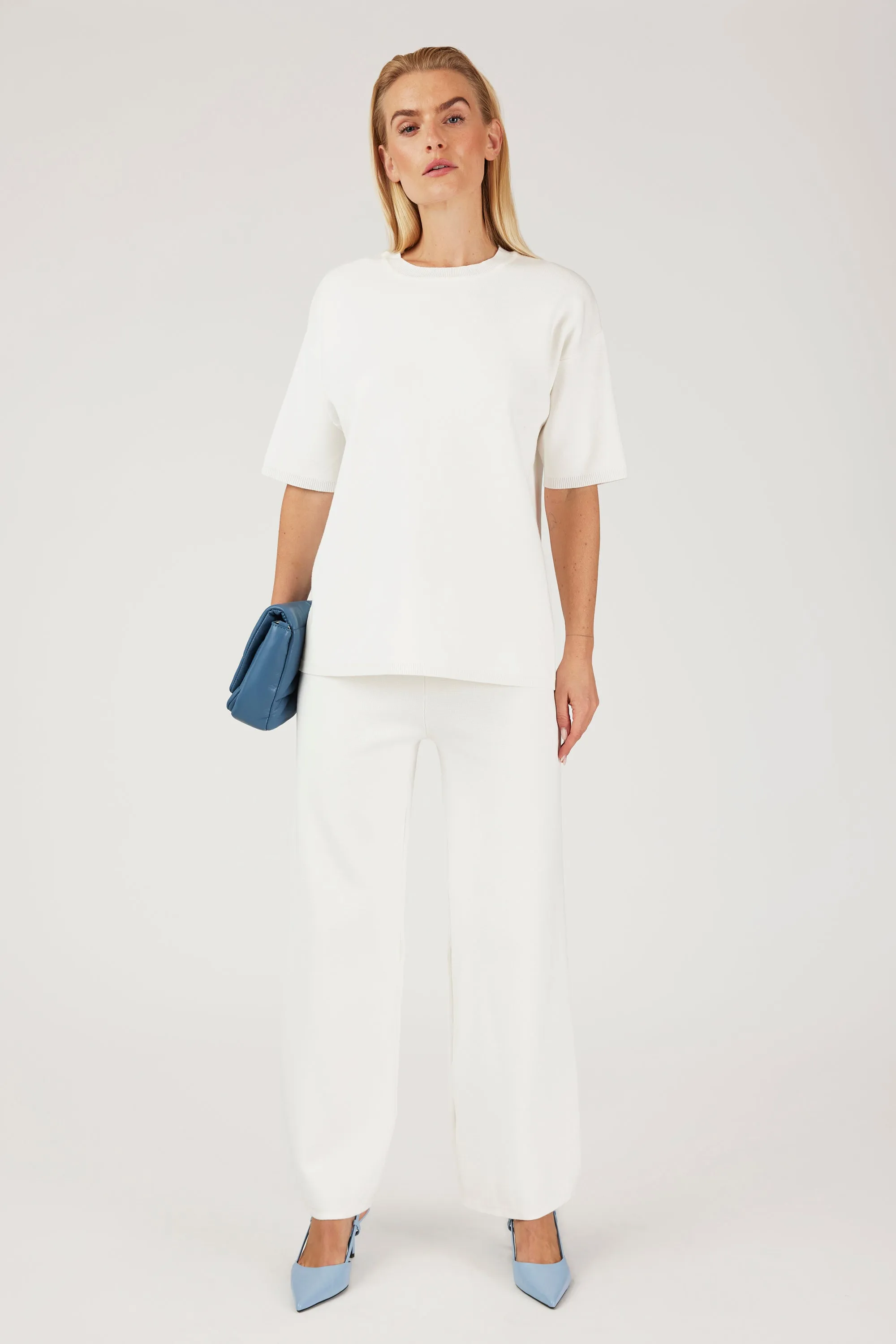 GOMAYE GMSONNY REGULAR KNITWARE TROUSERS OFF WHITE sold by Gomaye