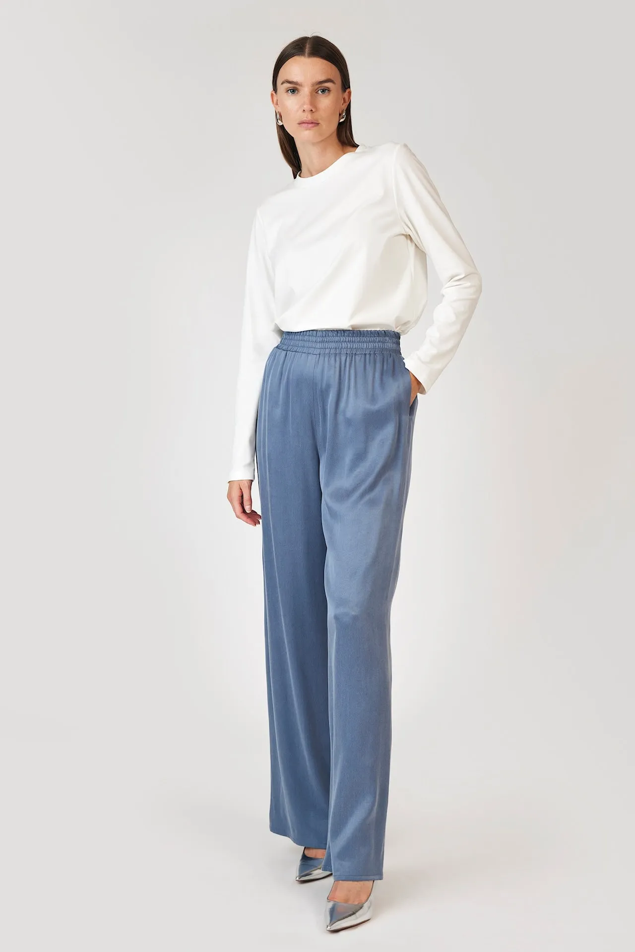 GOMAYE GMLENA T-SHIRT OFF WHITE sold by Gomaye