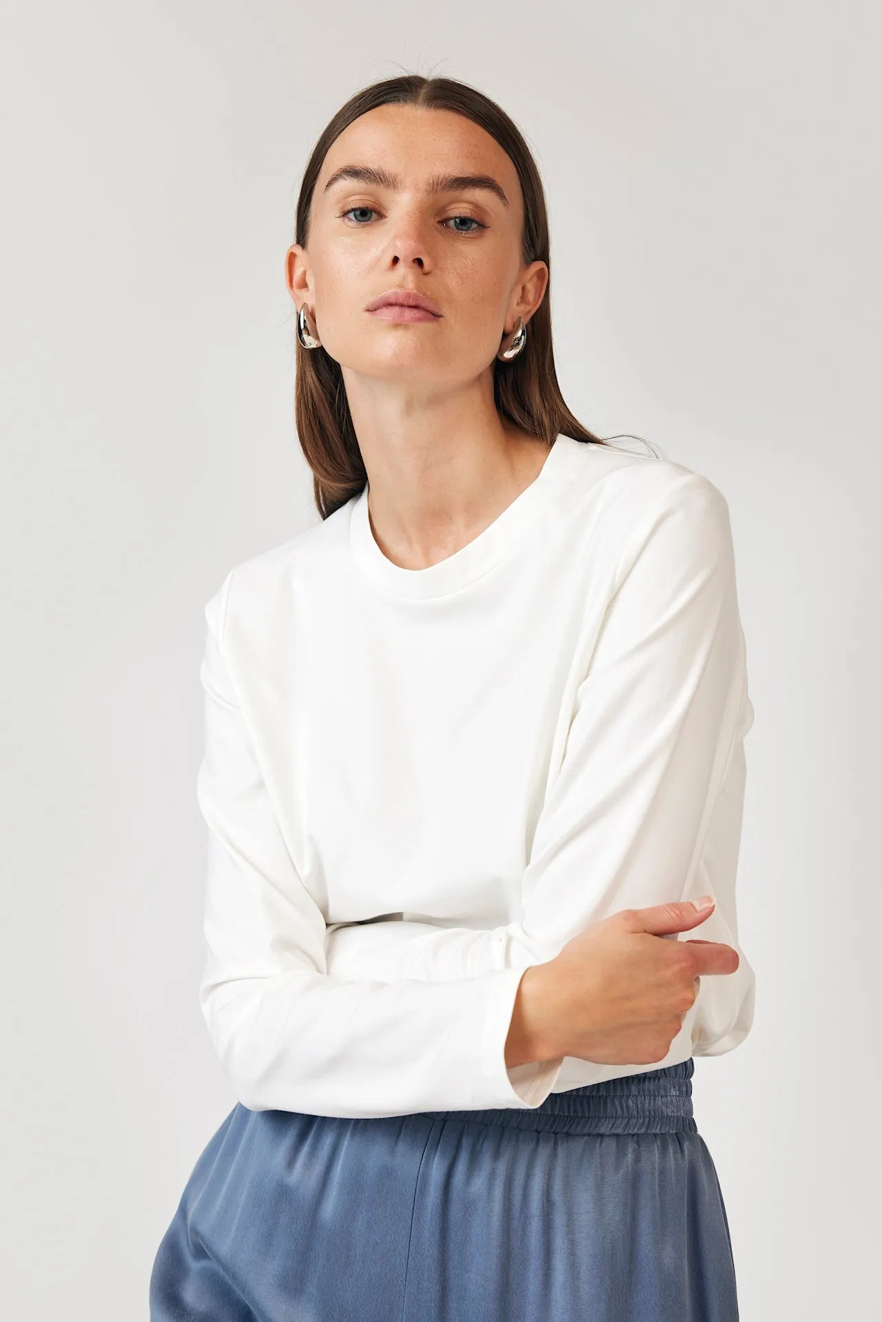 GOMAYE GMLENA T-SHIRT OFF WHITE sold by Gomaye product image thumbnail 2