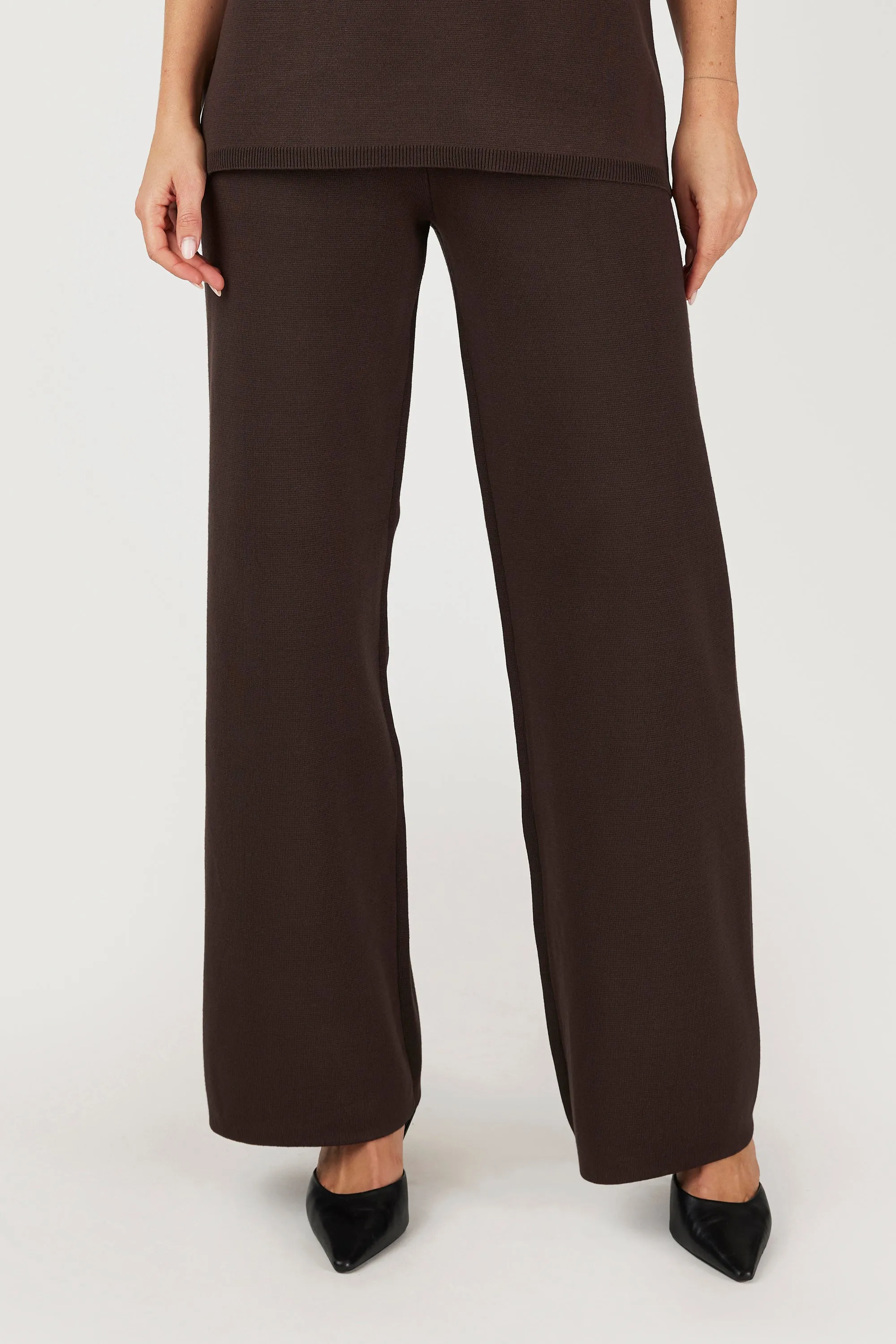 GOMAYE GMSONNY REGULAR KNITWARE TROUSERS DARK BROWN sold by Gomaye product image thumbnail 2