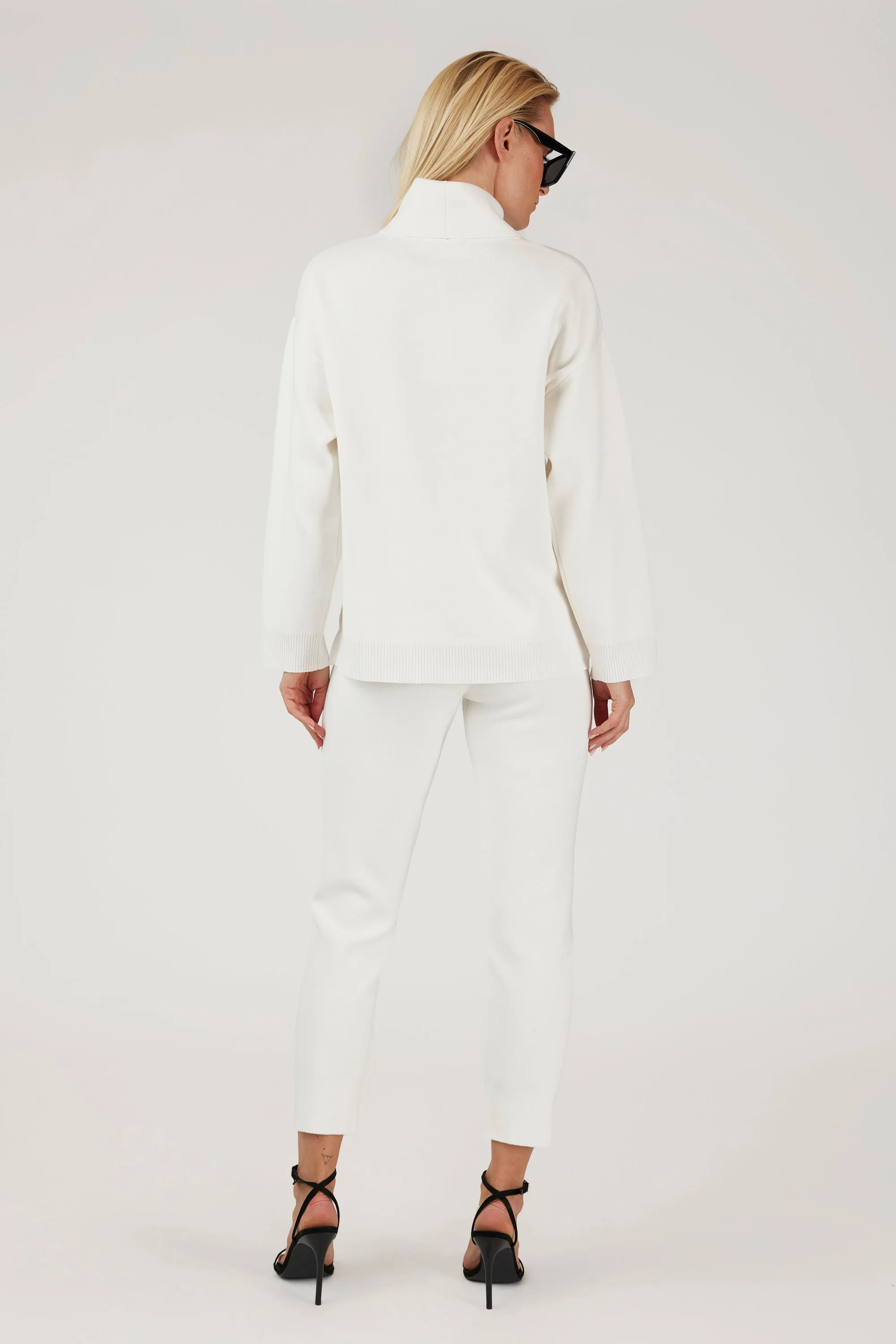 GOMAYE GMSONNY LONG KNITWARE TROUSERS OFF WHITE sold by Gomaye product image thumbnail 4