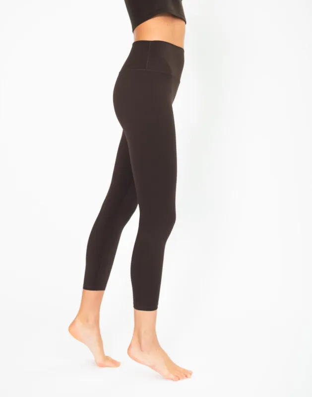 Aurora 7/8 Legging in Espresso made by Gym+Coffee