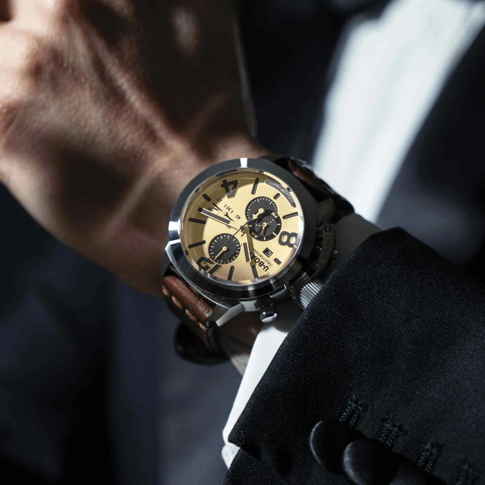 U-Boat 9568 Classico 45mm Tungsteno Cas2 Wristwatch sold by H.S. Johnson product image thumbnail 4