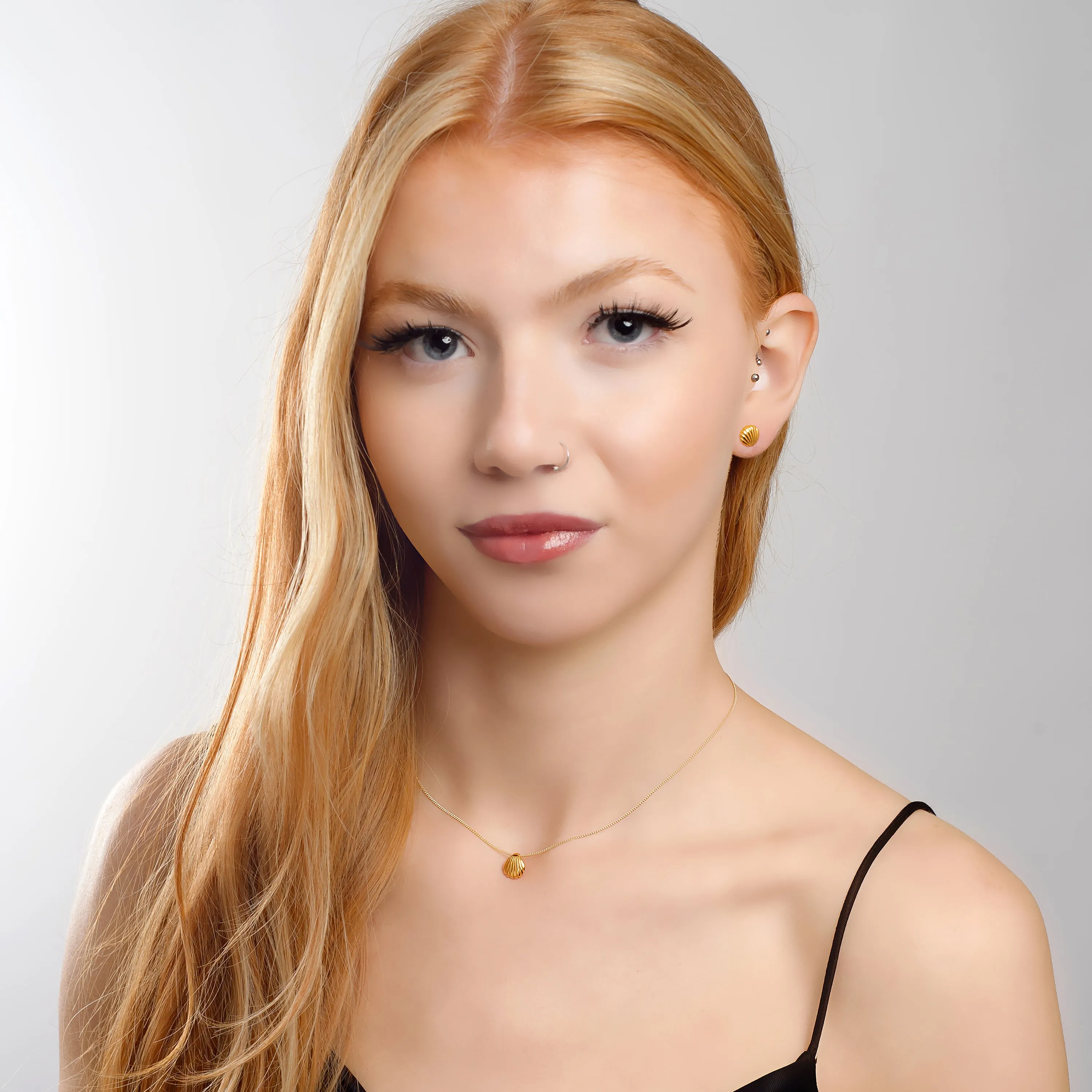 Sea Shell / Seashell Necklace in Silver with 24ct Gold sold by Henryka product image thumbnail 3