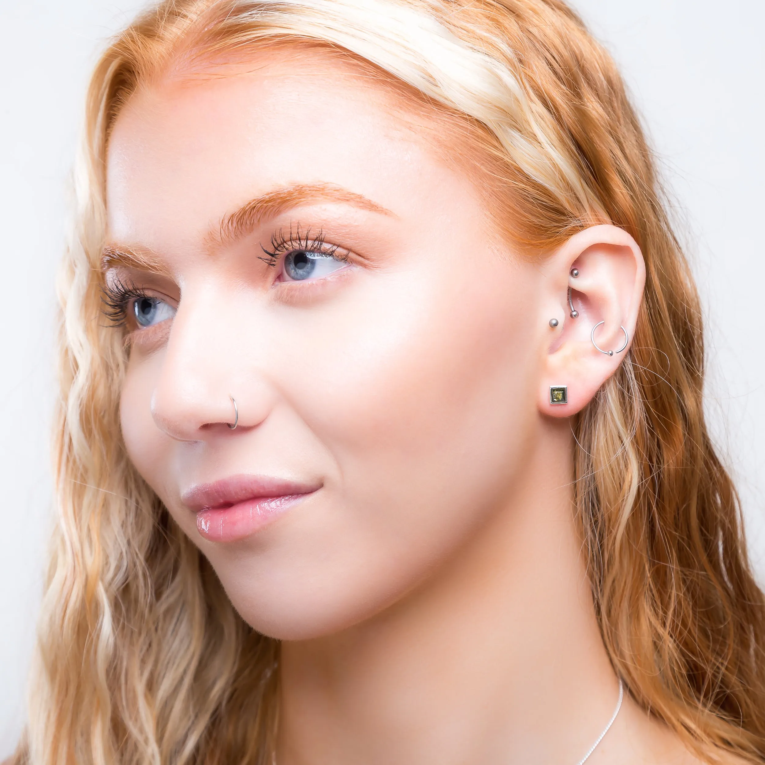 Square Stud Earrings in Silver and Green Amber sold by Henryka product image thumbnail 3