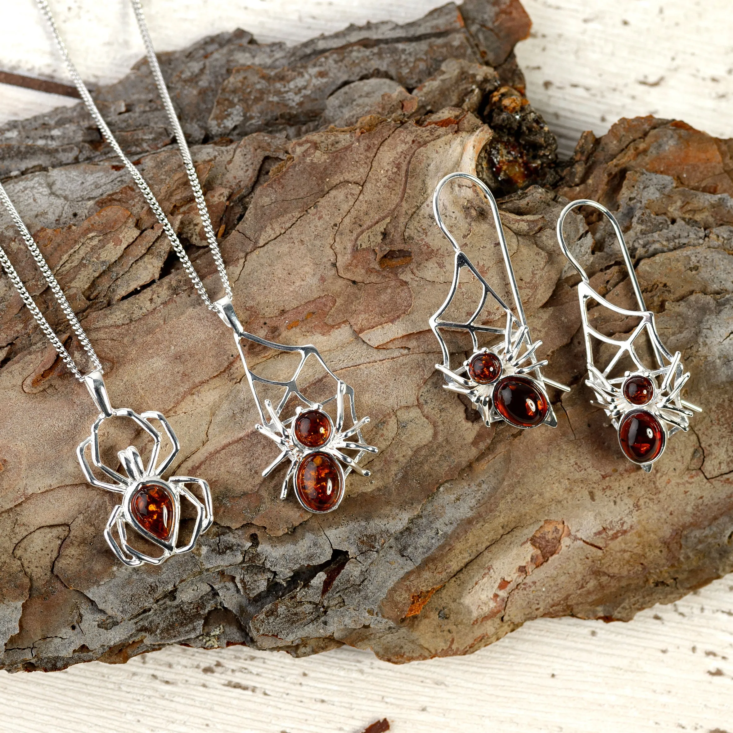 Spider on Web Necklace in Silver and Amber sold by Henryka product image thumbnail 4