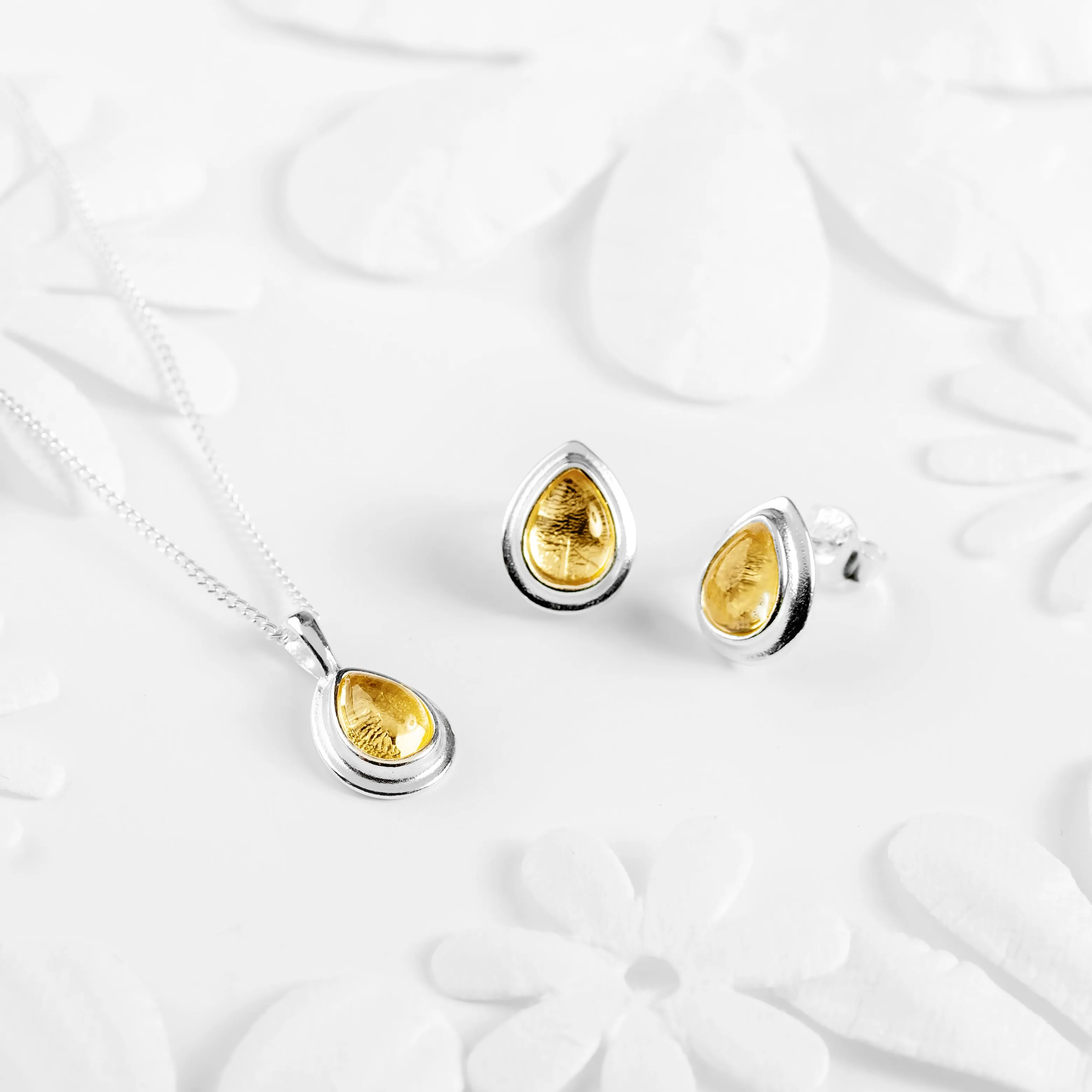 Classic Teardrop Necklace in Silver and Citrine sold by Henryka product image thumbnail 4