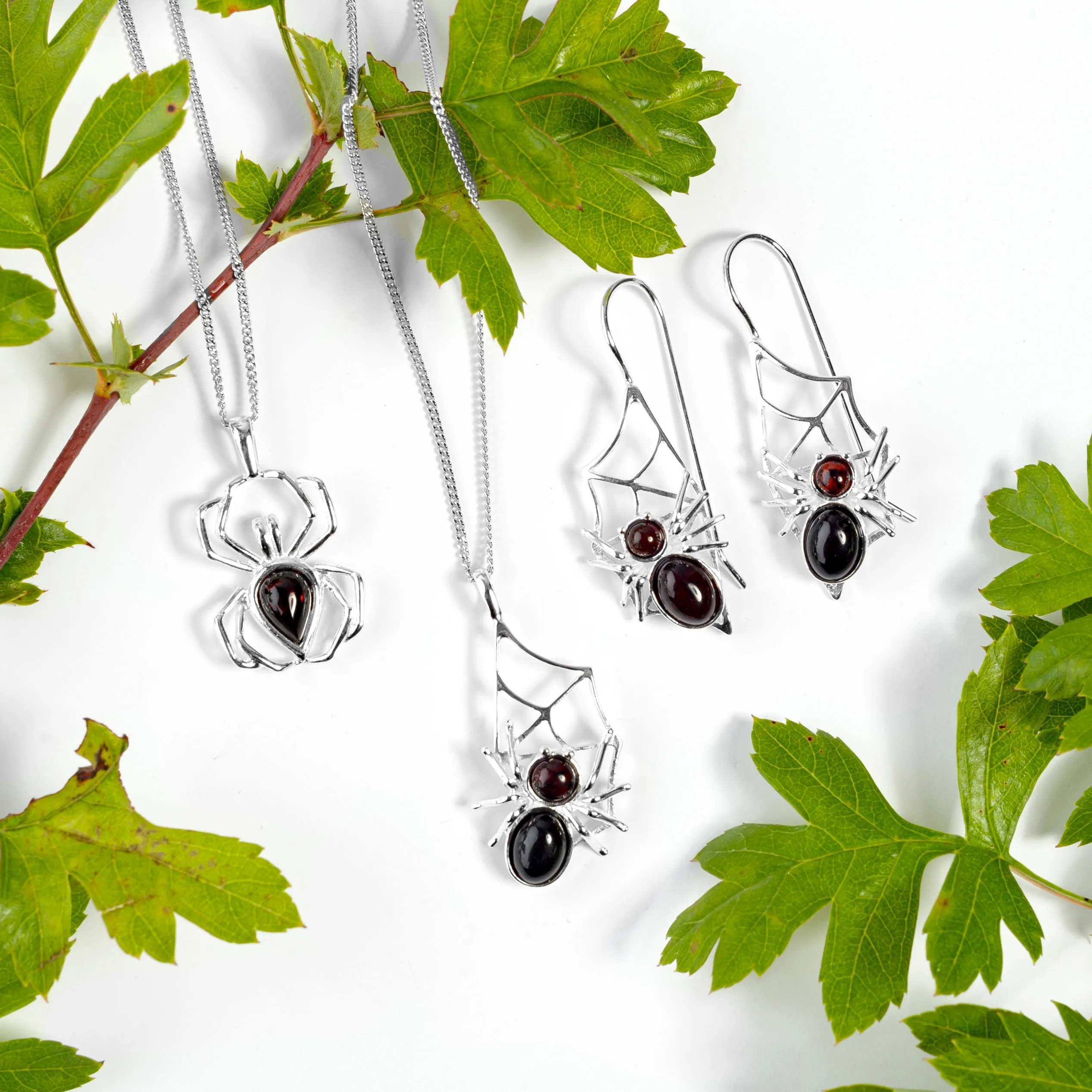 Spider Necklace in Silver and Cherry Amber sold by Henryka product image thumbnail 5