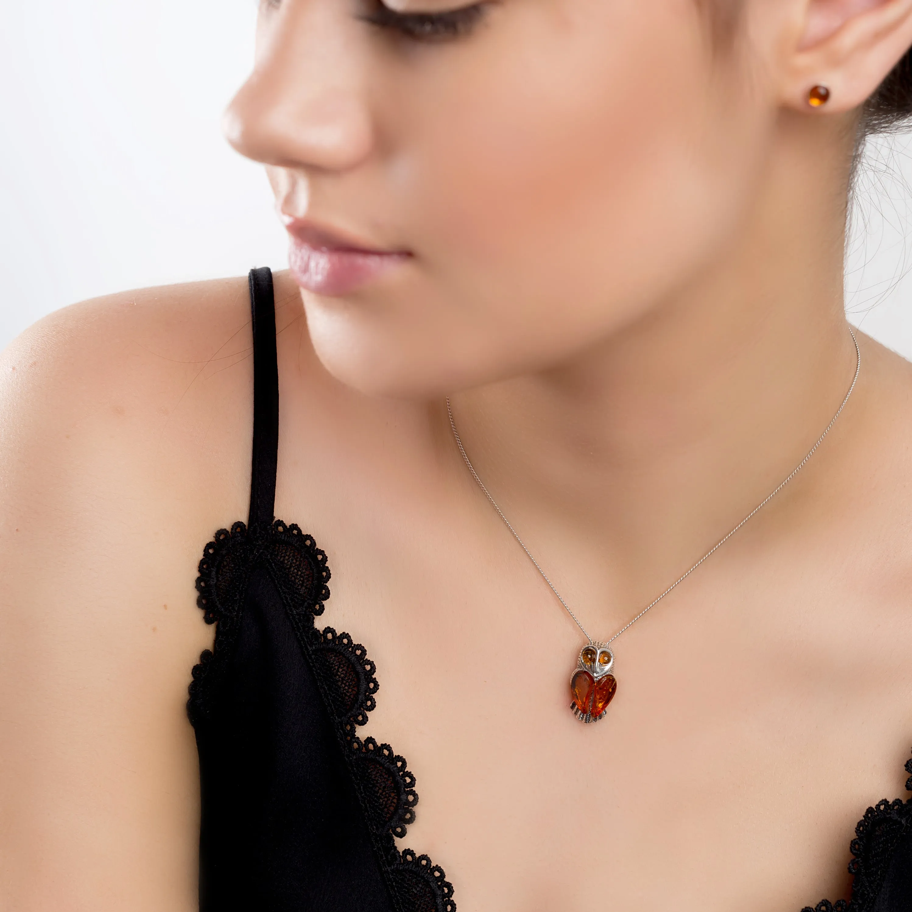 Barn Owl Bird Necklace in Silver and Cognac Amber sold by Henryka product image thumbnail 3