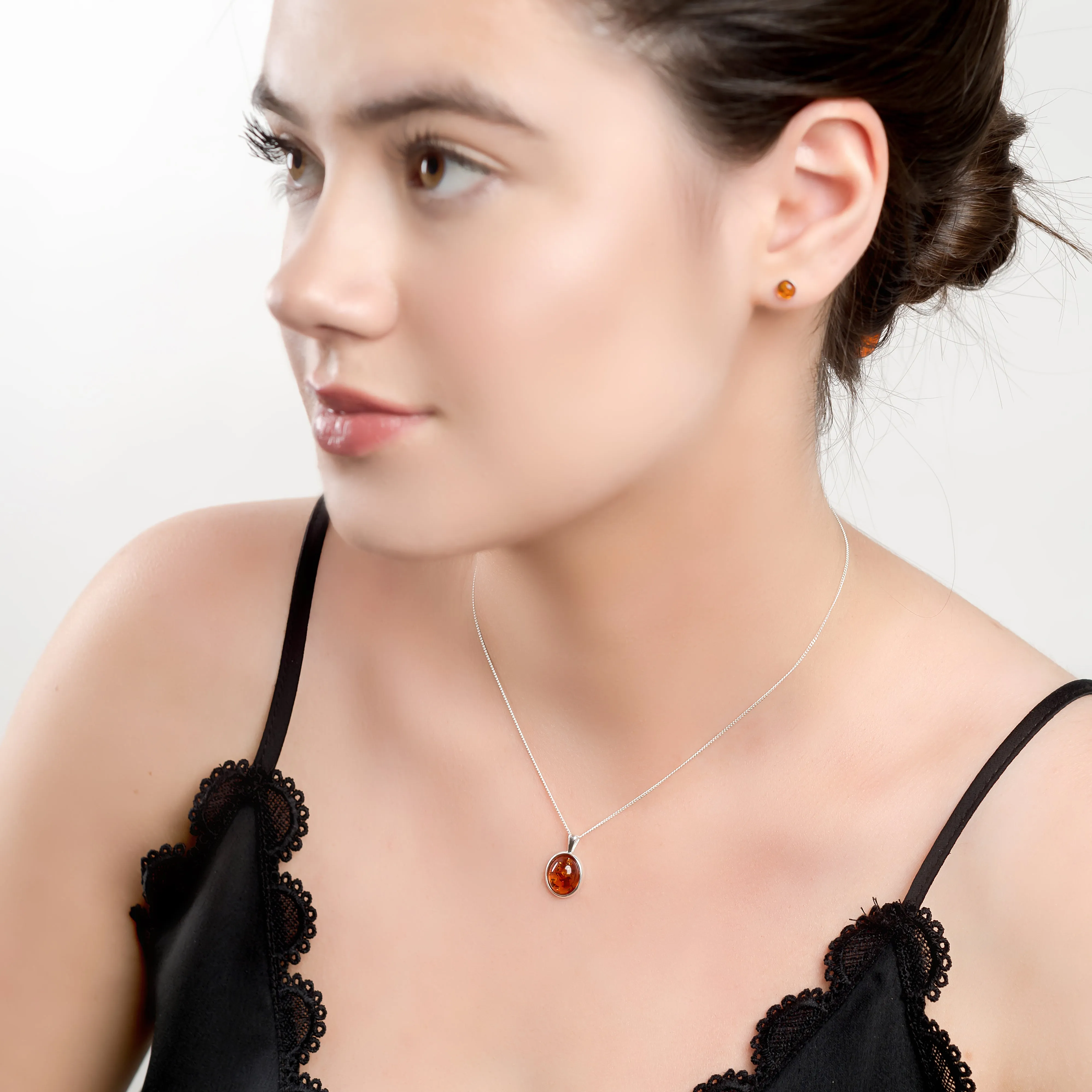 Classic Oval Necklace in Silver and Amber sold by Henryka product image thumbnail 3