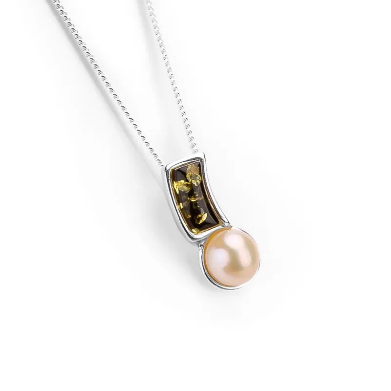 Curved Pearl Necklace in Silver and Green Amber made by Henryka