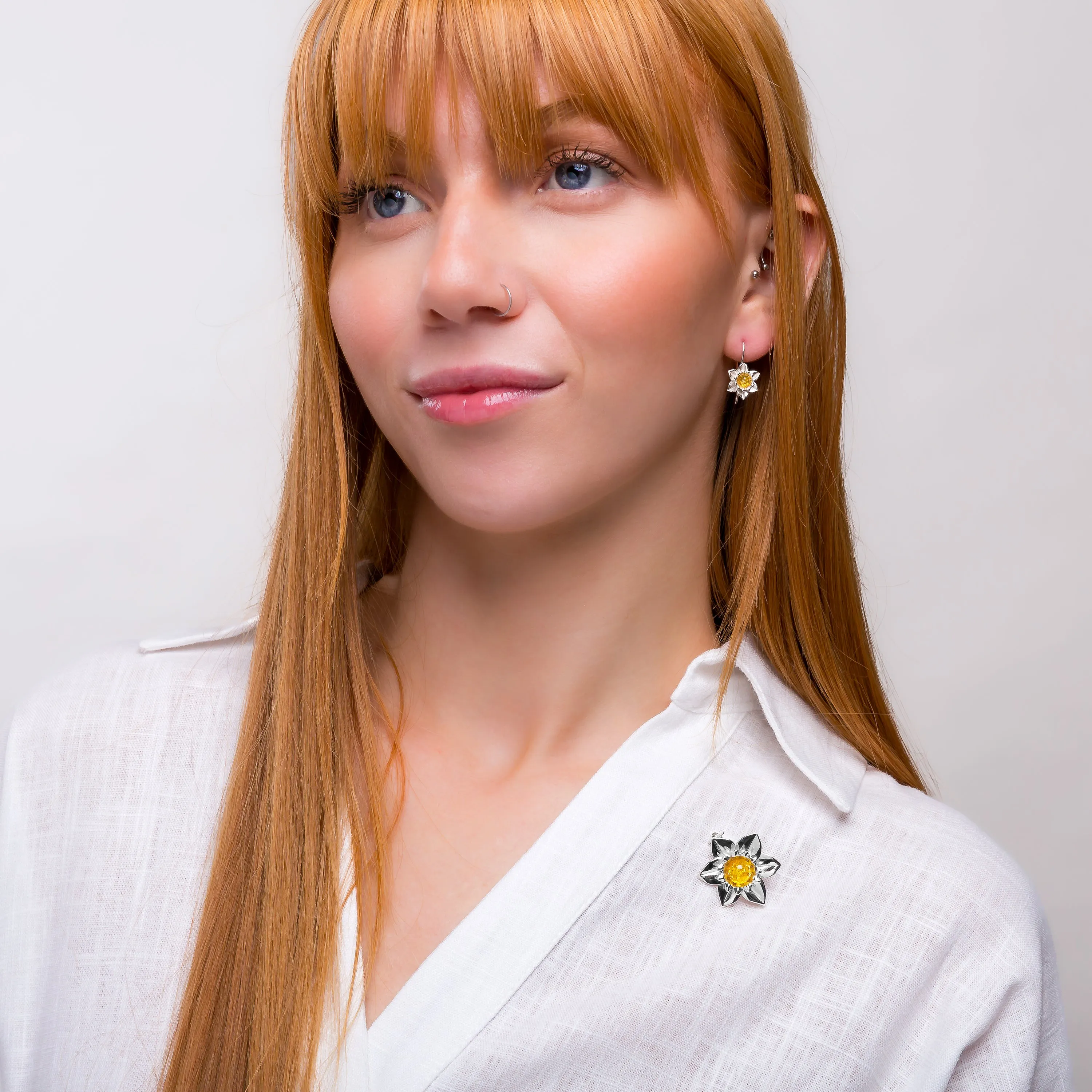 Statement Daffodil Flower Brooch in Silver and Yellow Amber sold by Henryka product image thumbnail 3