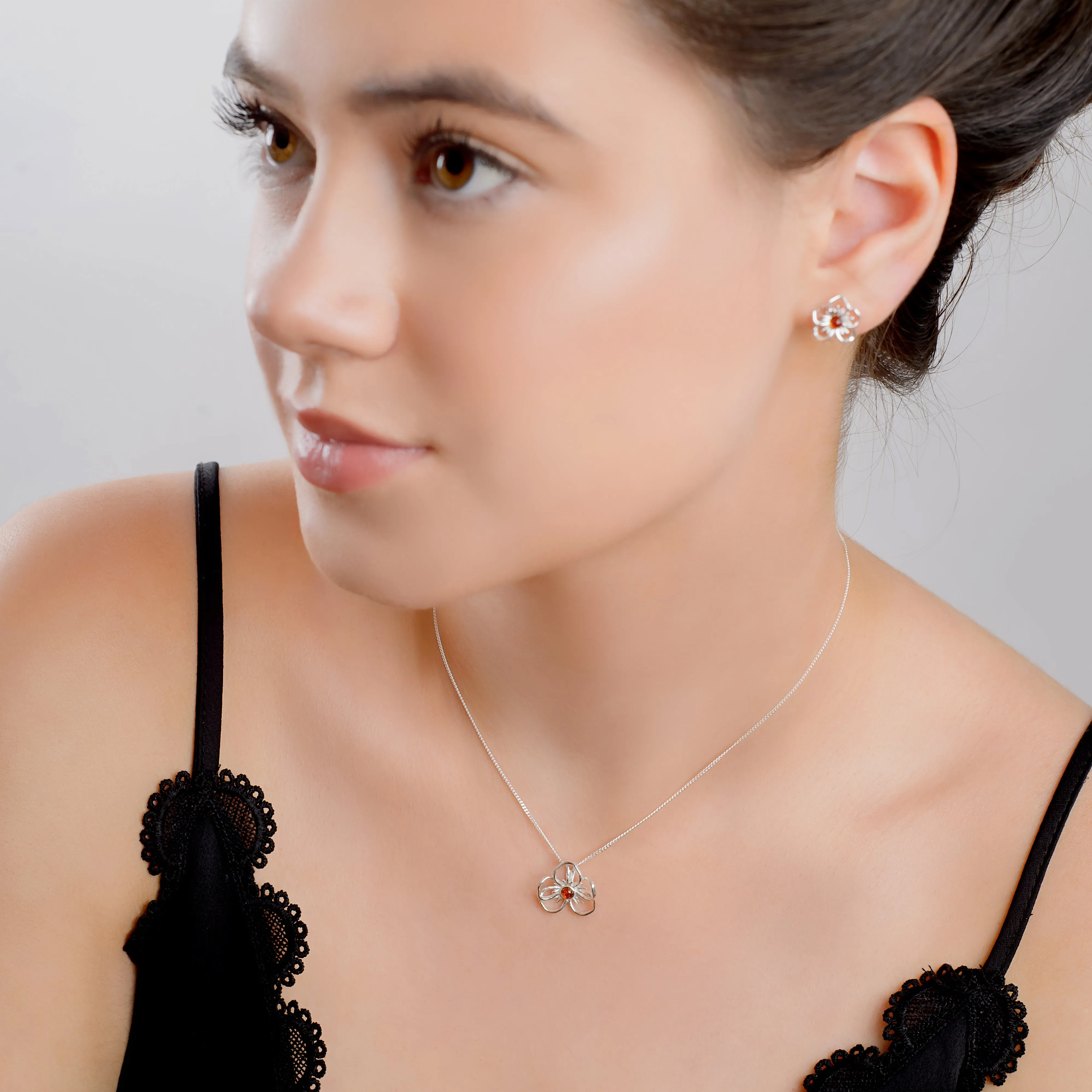 Pansy Flower Necklace in Silver and Cognac Amber sold by Henryka product image thumbnail 3