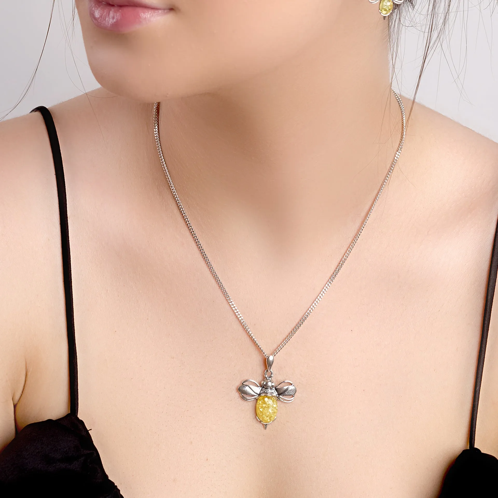 Large Bumble Bee Necklace in Silver and Yellow Amber sold by Henryka product image thumbnail 2