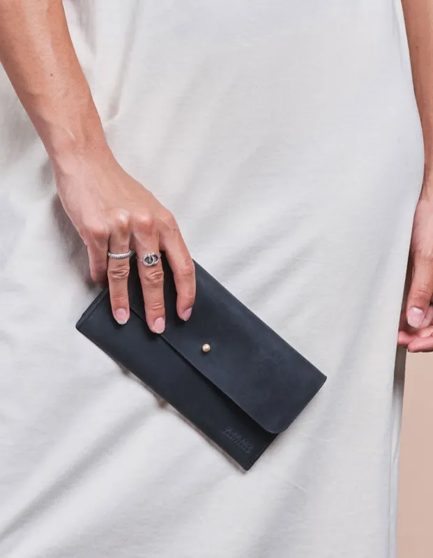 Pixie's Pouch Black Hunter Leather made by Ivalo.com