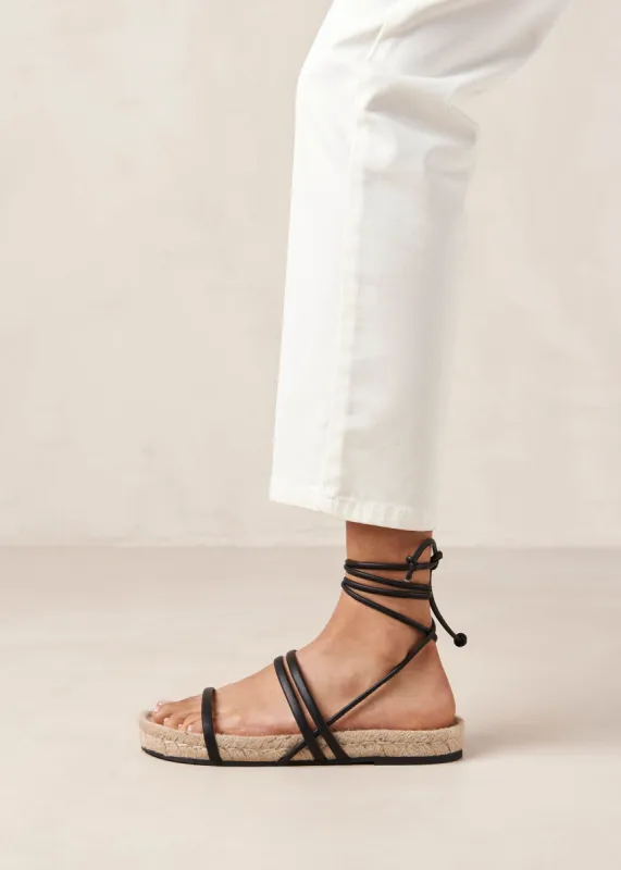 Rayna Leather Sandals Black made by Ivalo.com