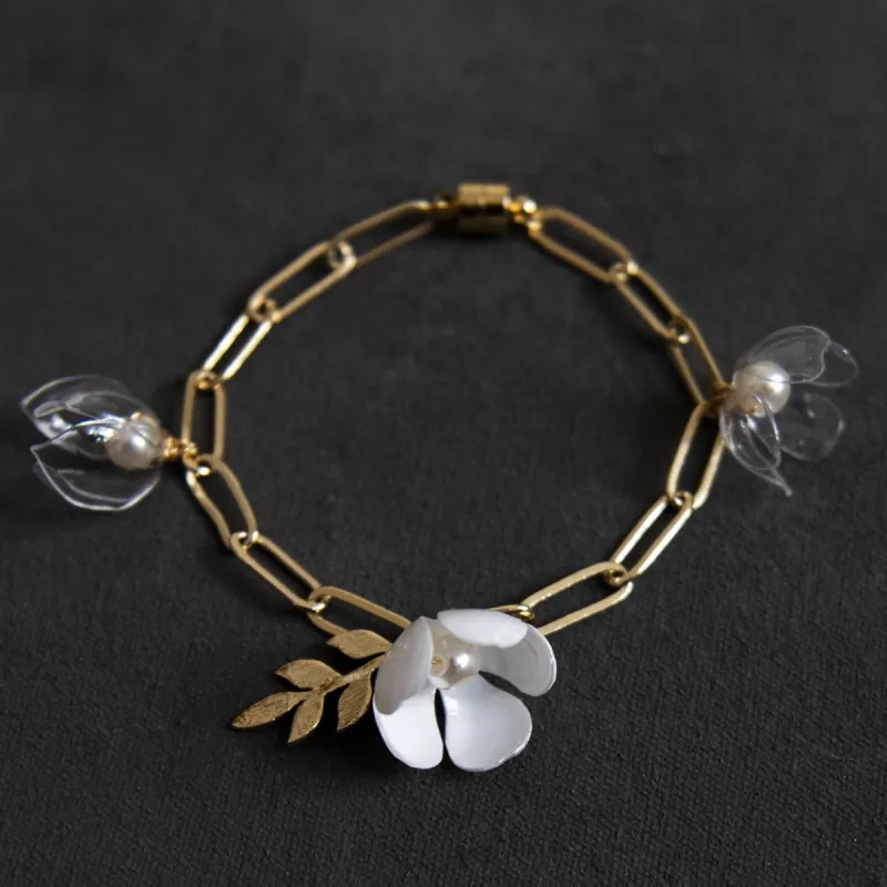 Triple-Flower Bracelet sold by Ivalo.com