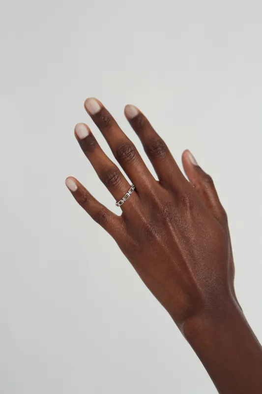 Chain Ring Silver sold by Ivalo.com
