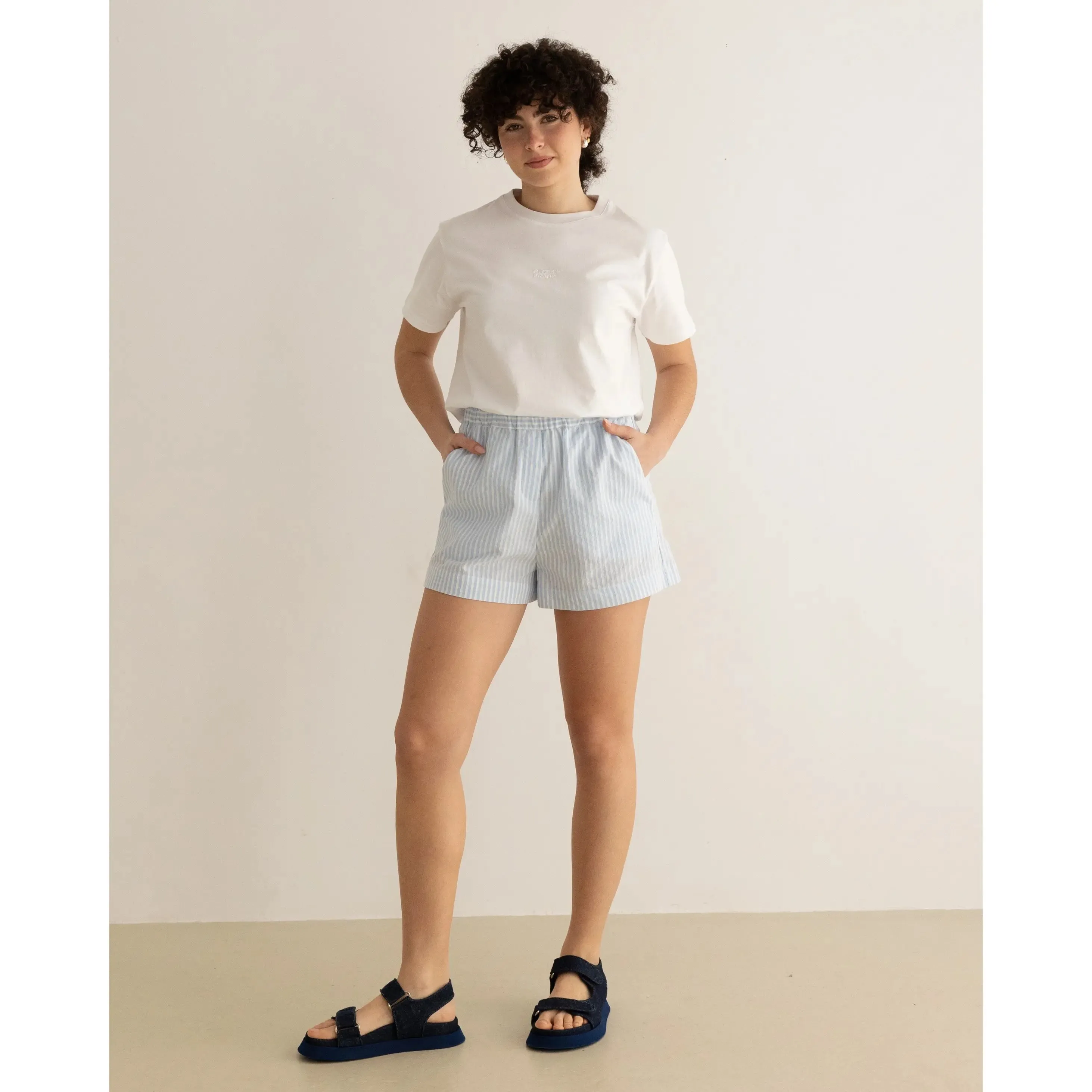 Everybody T-Shirt White sold by Ivalo.com product image thumbnail 2