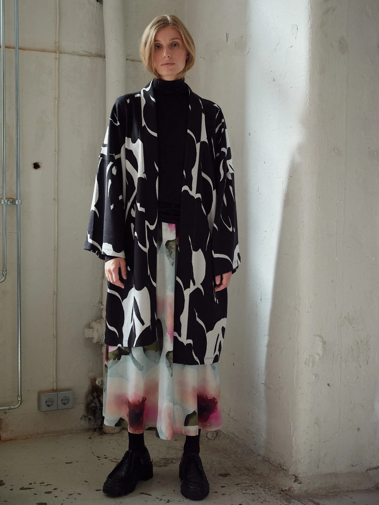 Tencel Midi Skirt Pastel Floral sold by Ivalo.com product image thumbnail 4