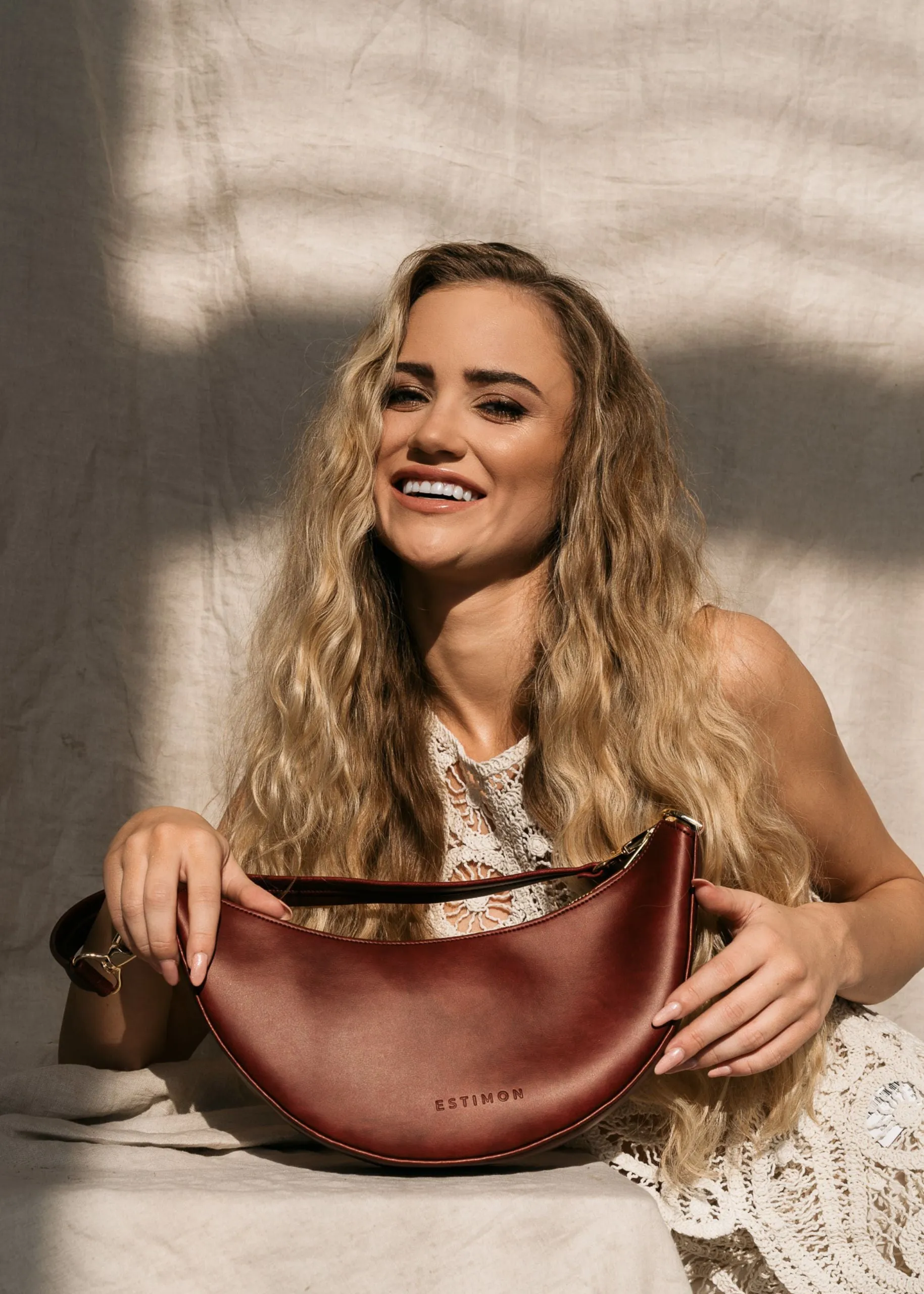 Mini Hobo Bag Wine Red sold by Ivalo.com product image thumbnail 3