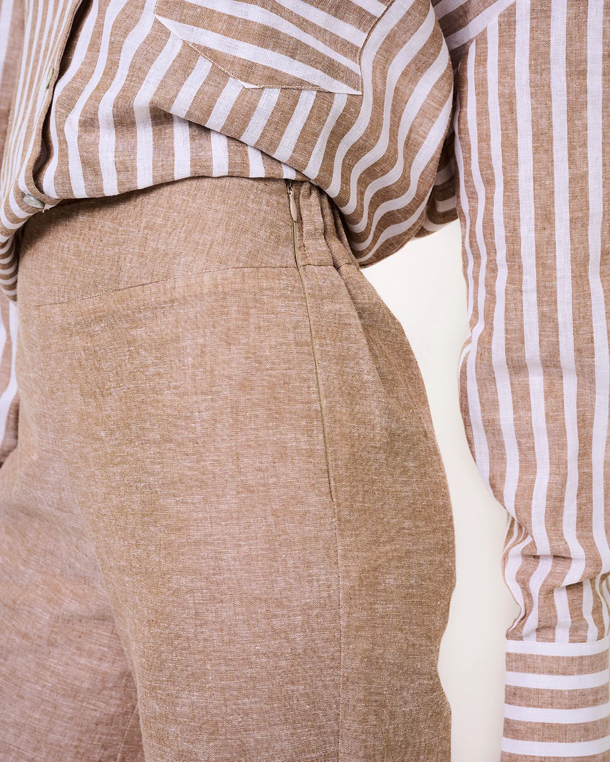 Puro Flared Cropped Trousers Beige sold by Ivalo.com product image thumbnail 2