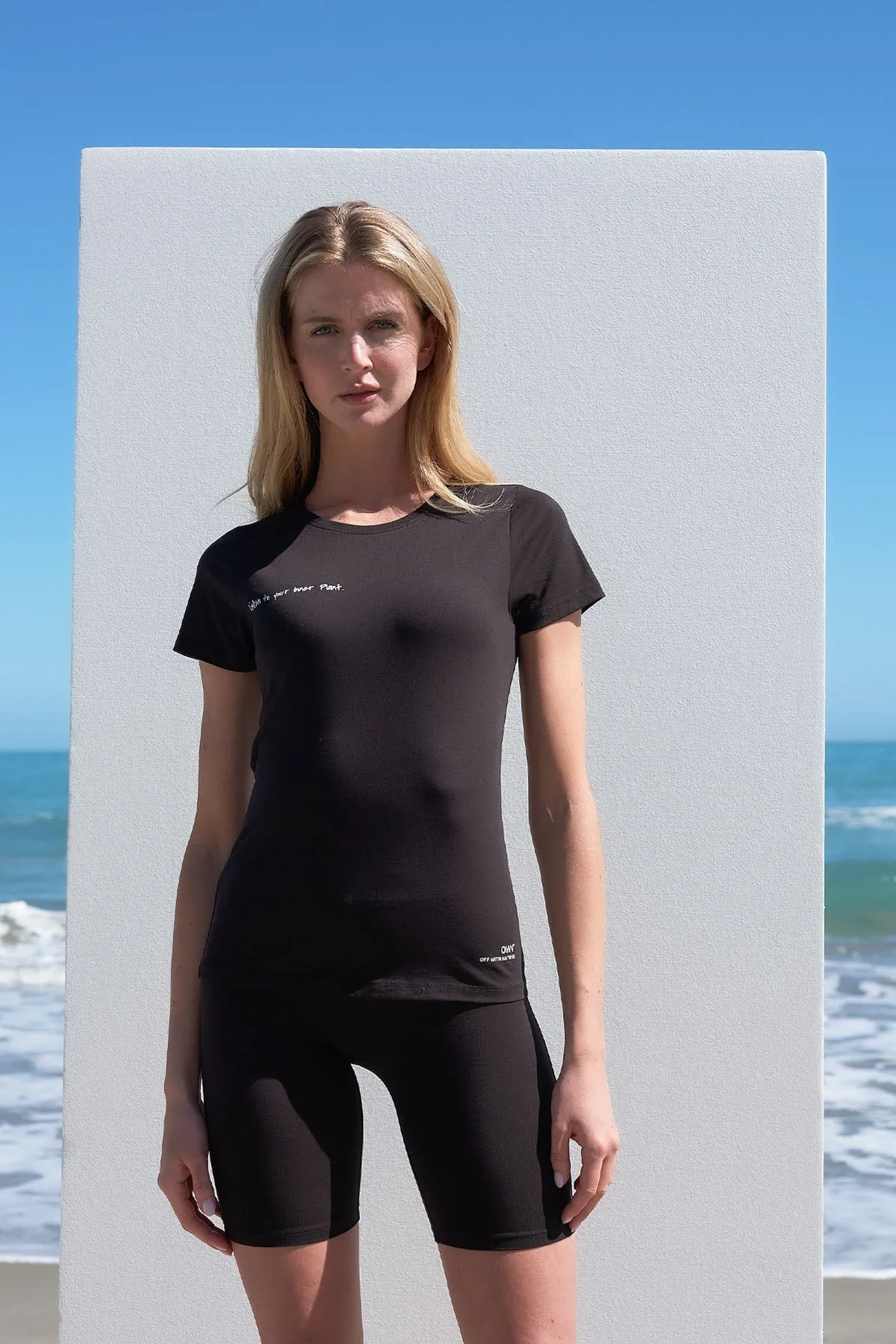 Printed T-Shirt Black sold by Ivalo.com