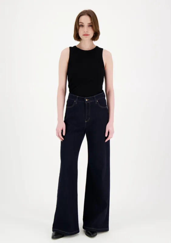 Eva Flared Jeans Dark Blue sold by Ivalo.com