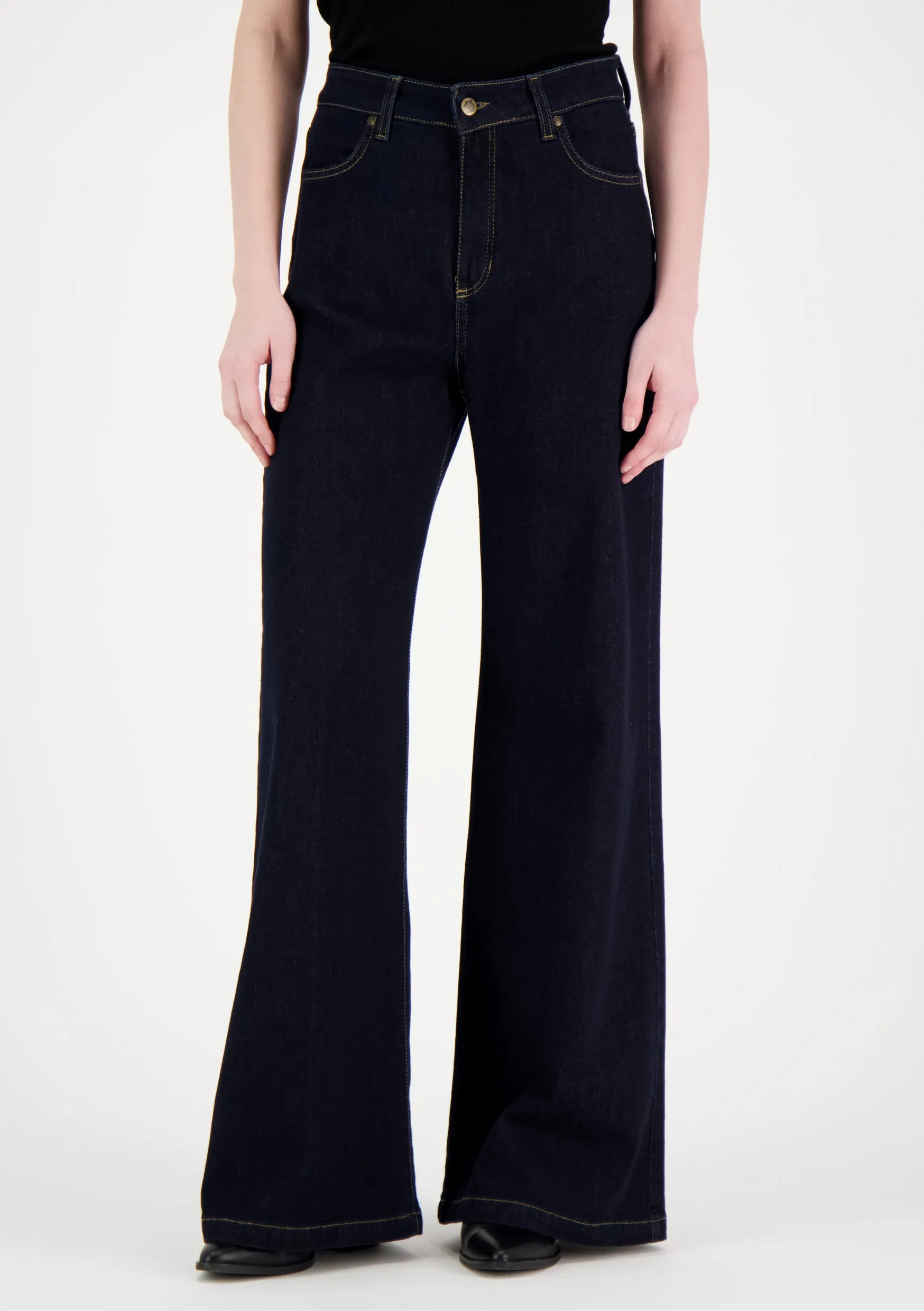 Eva Flared Jeans Dark Blue sold by Ivalo.com product image thumbnail 2