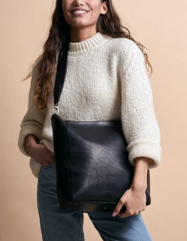 Sofia Stromboli Leather Black sold by Ivalo.com