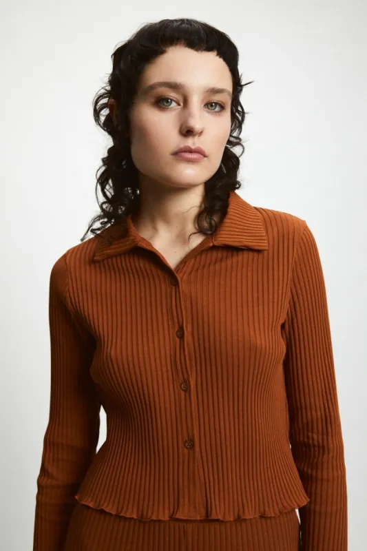 Pike Top Brown sold by Ivalo.com