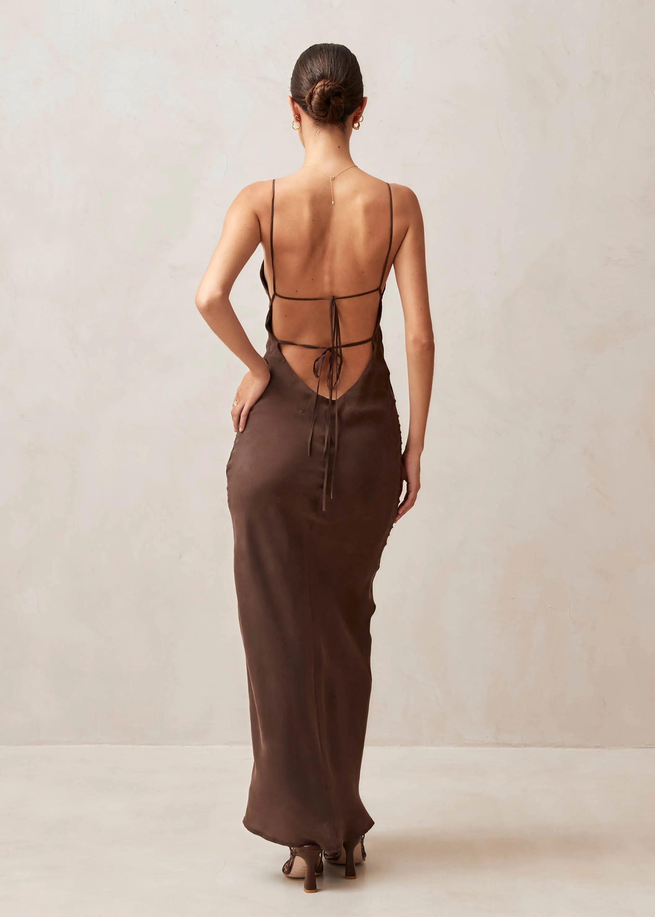 Island Midi Dress Brown sold by Ivalo.com product image thumbnail 2