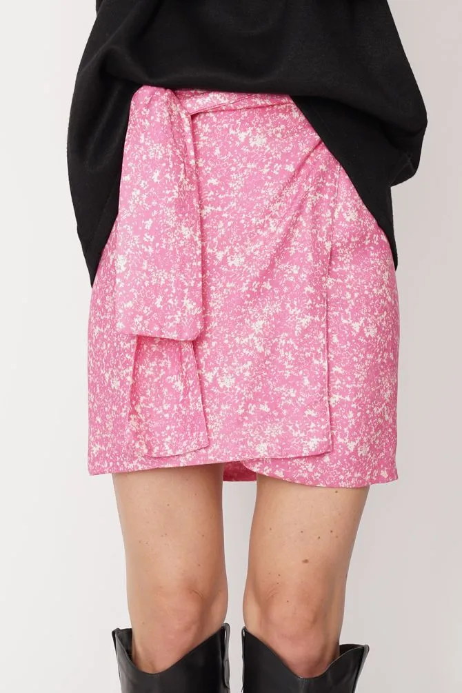 Nila Wrap Skirt Patterned Pink sold by Ivalo.com product image thumbnail 3