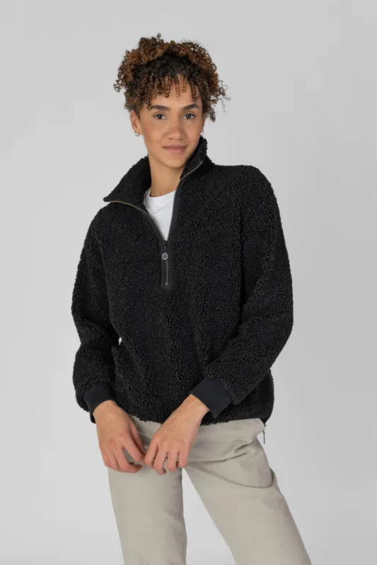 Troyer Teddy Fleece Black sold by Ivalo.com