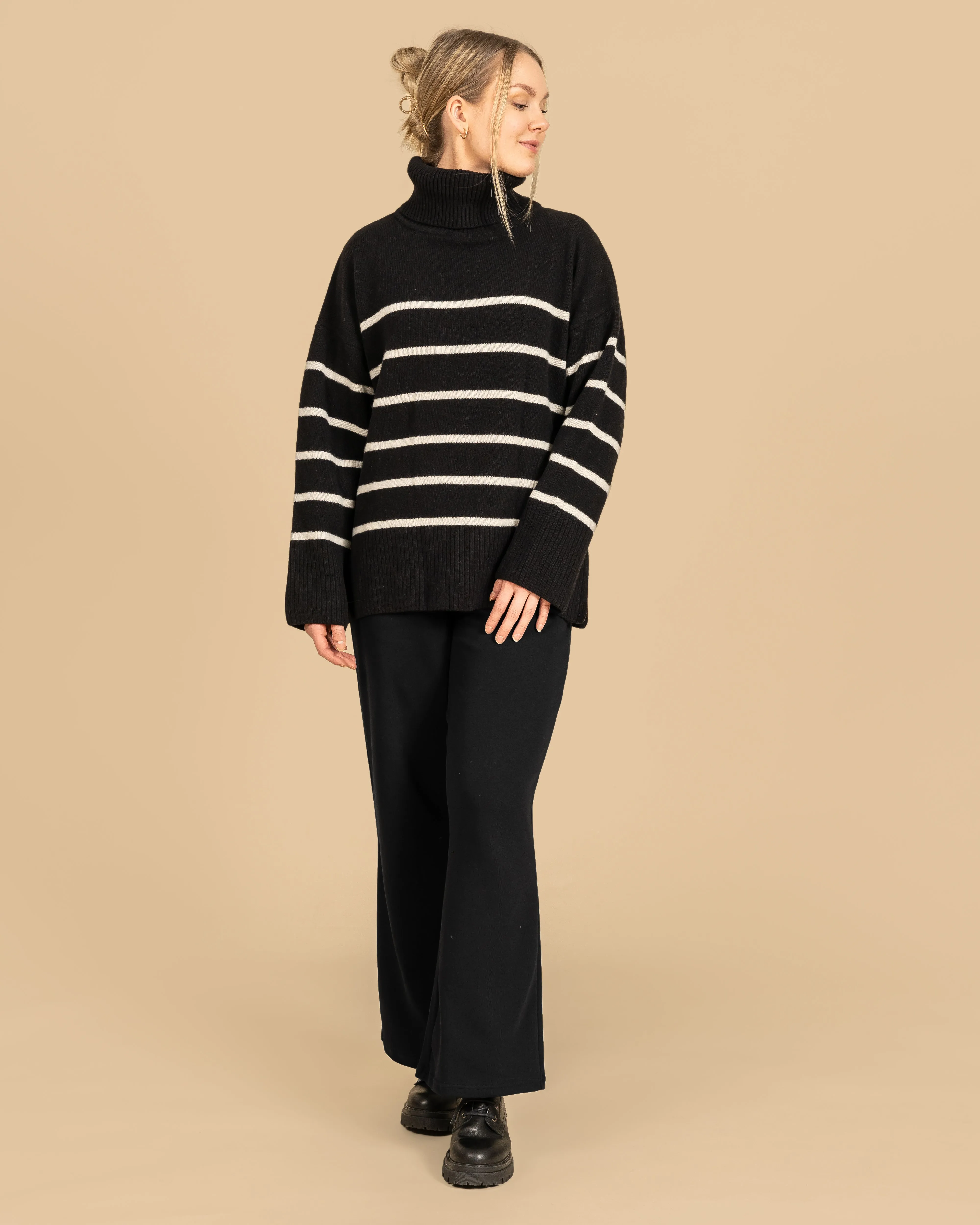 Utu Merino Wool Polo Knit Striped Black sold by Ivalo.com