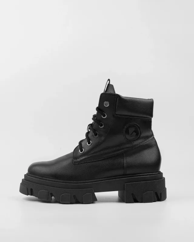 Riot Vegan Worker Boots sold by Ivalo.com