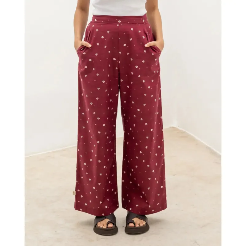 Corso Trousers Red sold by Ivalo.com
