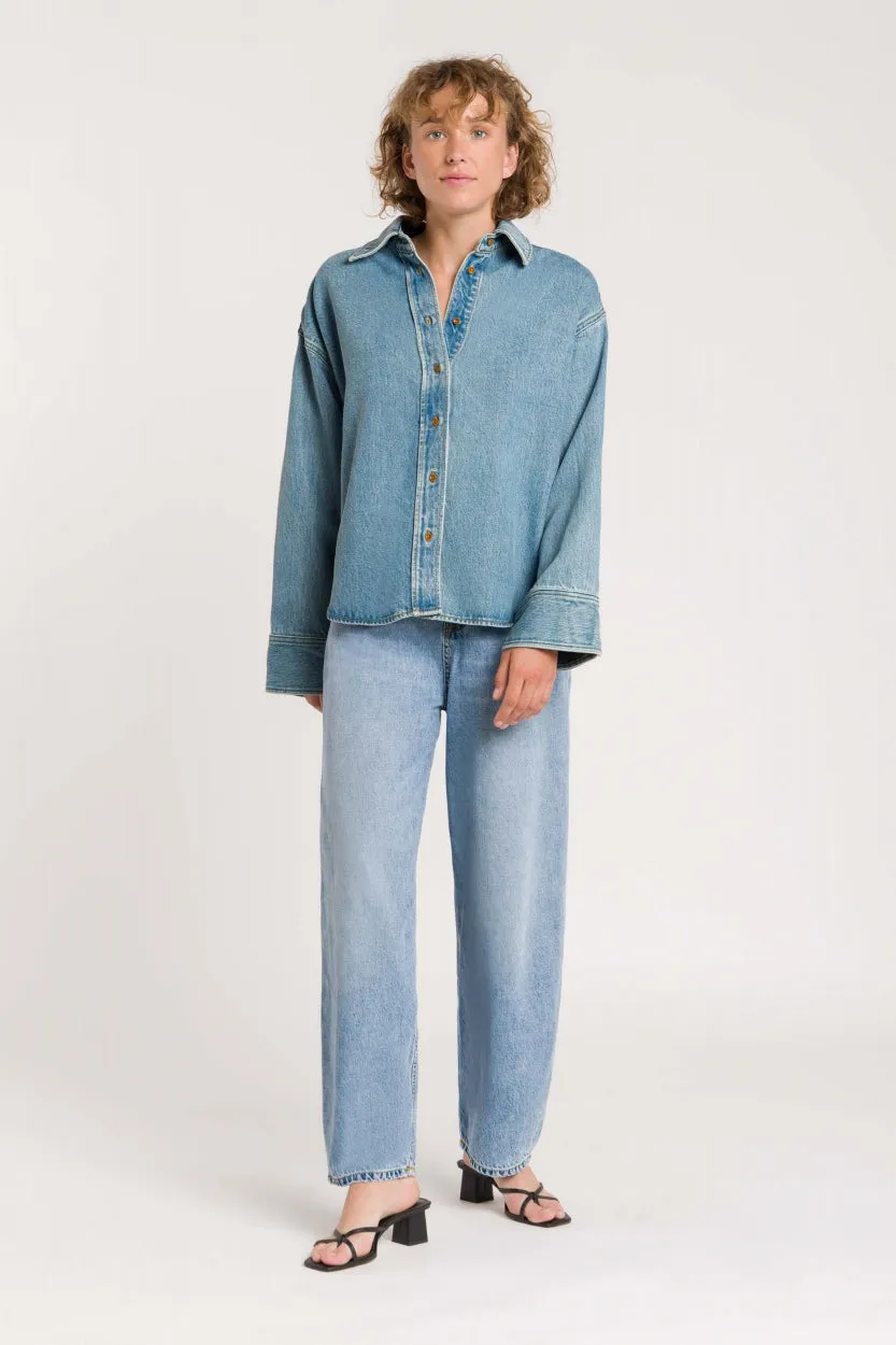 Leila Balloon Jeans Light Denim sold by Ivalo.com