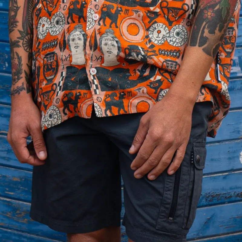 Cargo Shorts Black sold by Ivalo.com